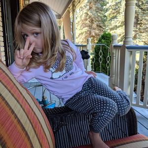 Meet your Posher, Cassandra